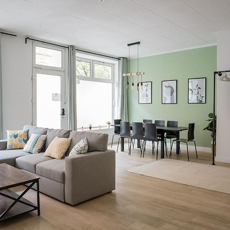 Spacious Family Apartment With 2 Bedrooms เบอร์ลิน ภายนอก รูปภาพ