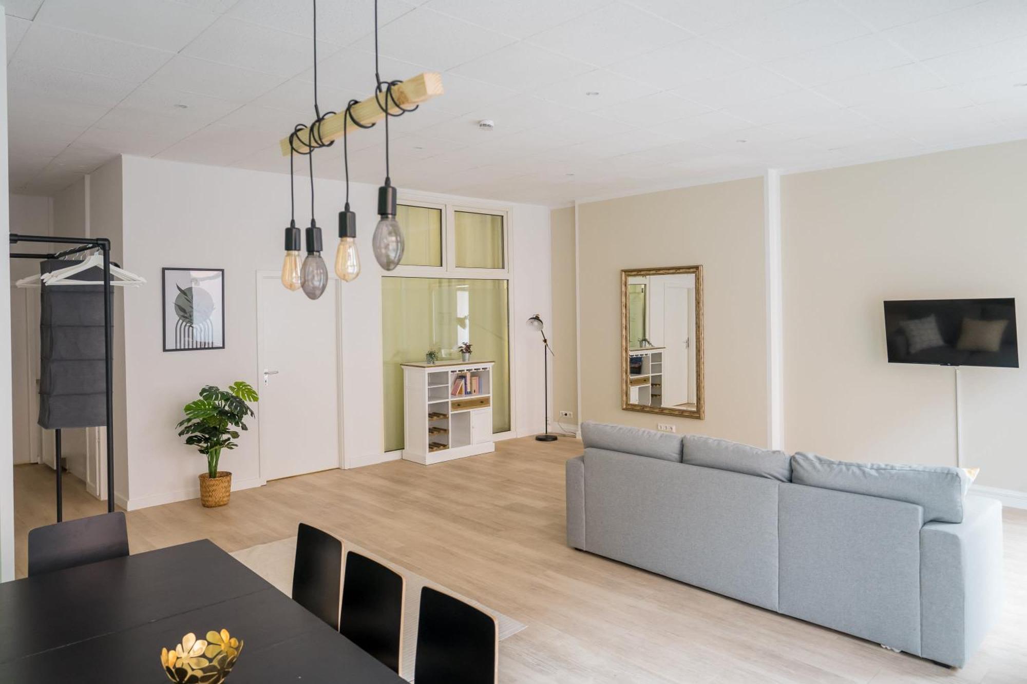 Spacious Family Apartment With 2 Bedrooms เบอร์ลิน ภายนอก รูปภาพ