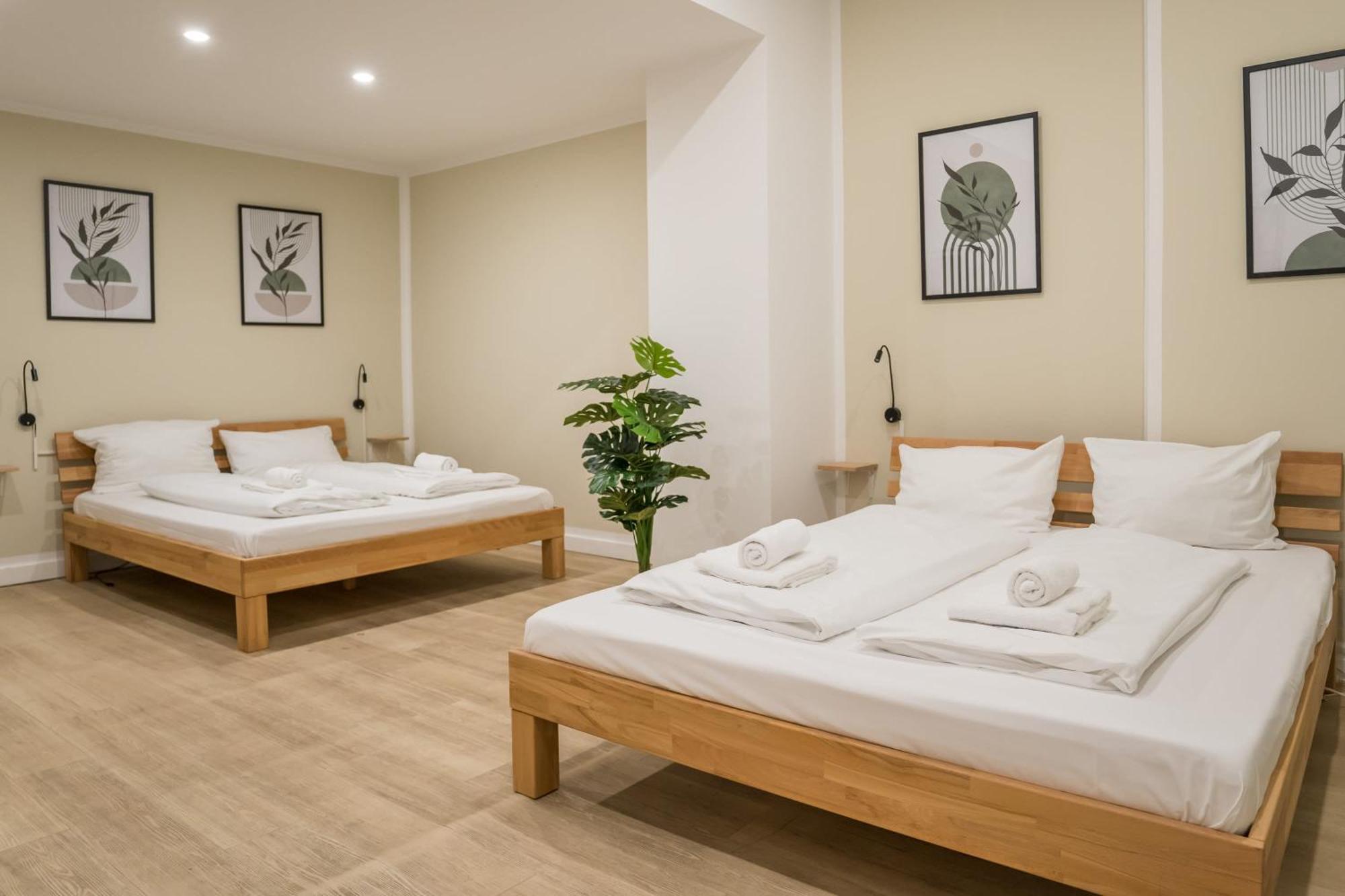 Spacious Family Apartment With 2 Bedrooms เบอร์ลิน ภายนอก รูปภาพ
